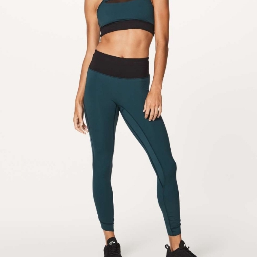 Lululemon run the day 7/8 tights 25 " size 6